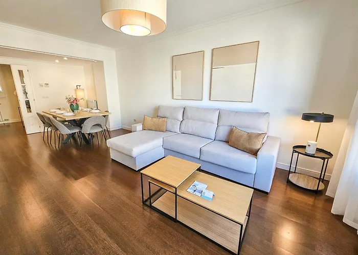 아파트 Independencia 3000 *